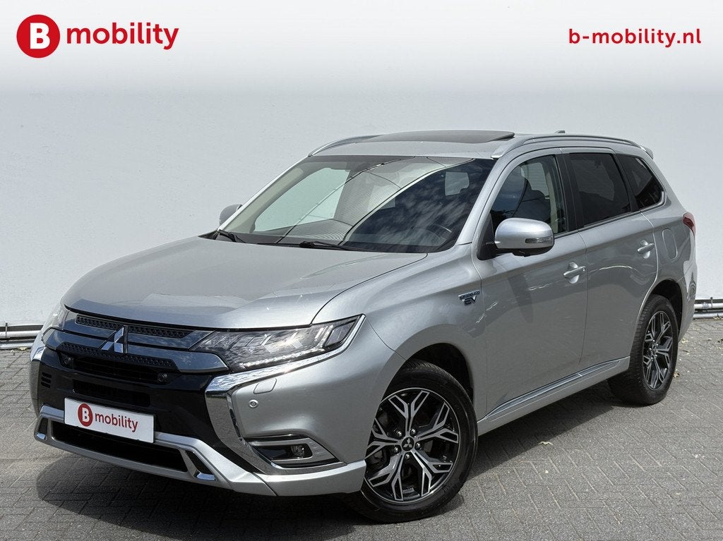 Mitsubishi Outlander 2.4 PHEV Intense+ Trekhaak 1500kg 1e Ei, Auto's, Mitsubishi, Bedrijf, Te koop, Outlander, 360° camera, 4x4