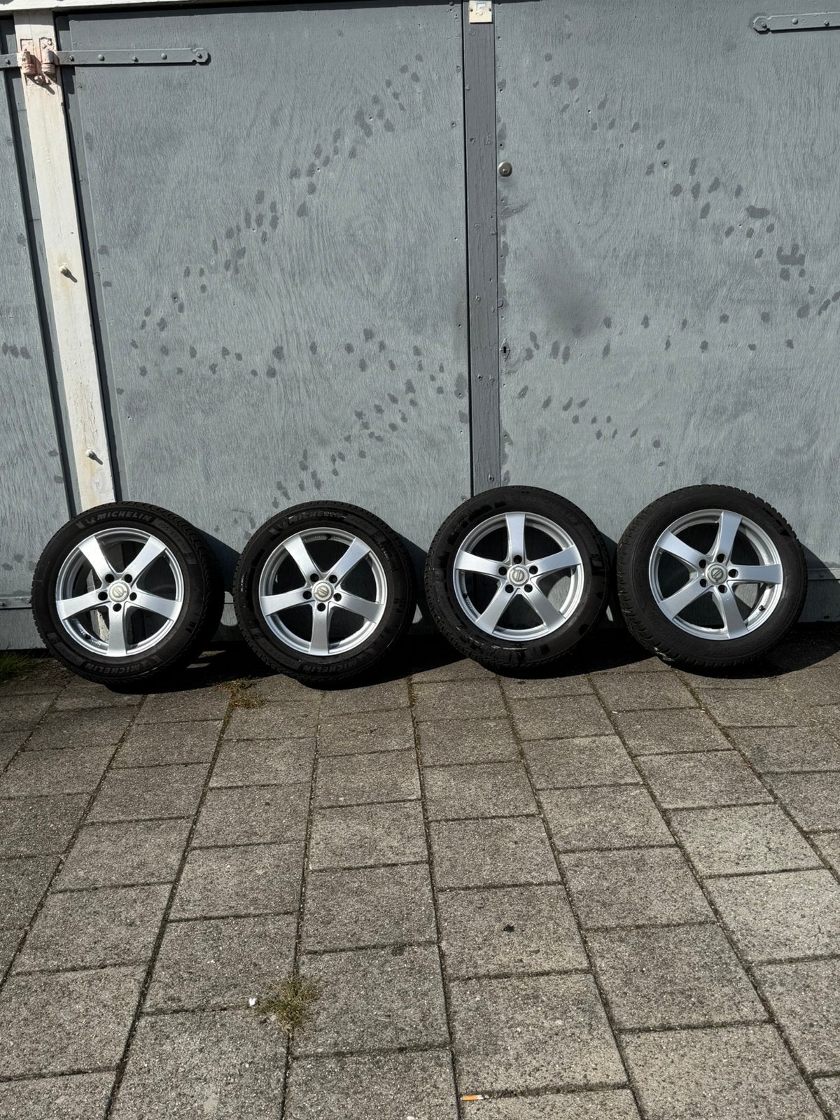 Winterbanden Volvo V50, Ophalen, Gebruikt, 16 inch, Banden en Velgen