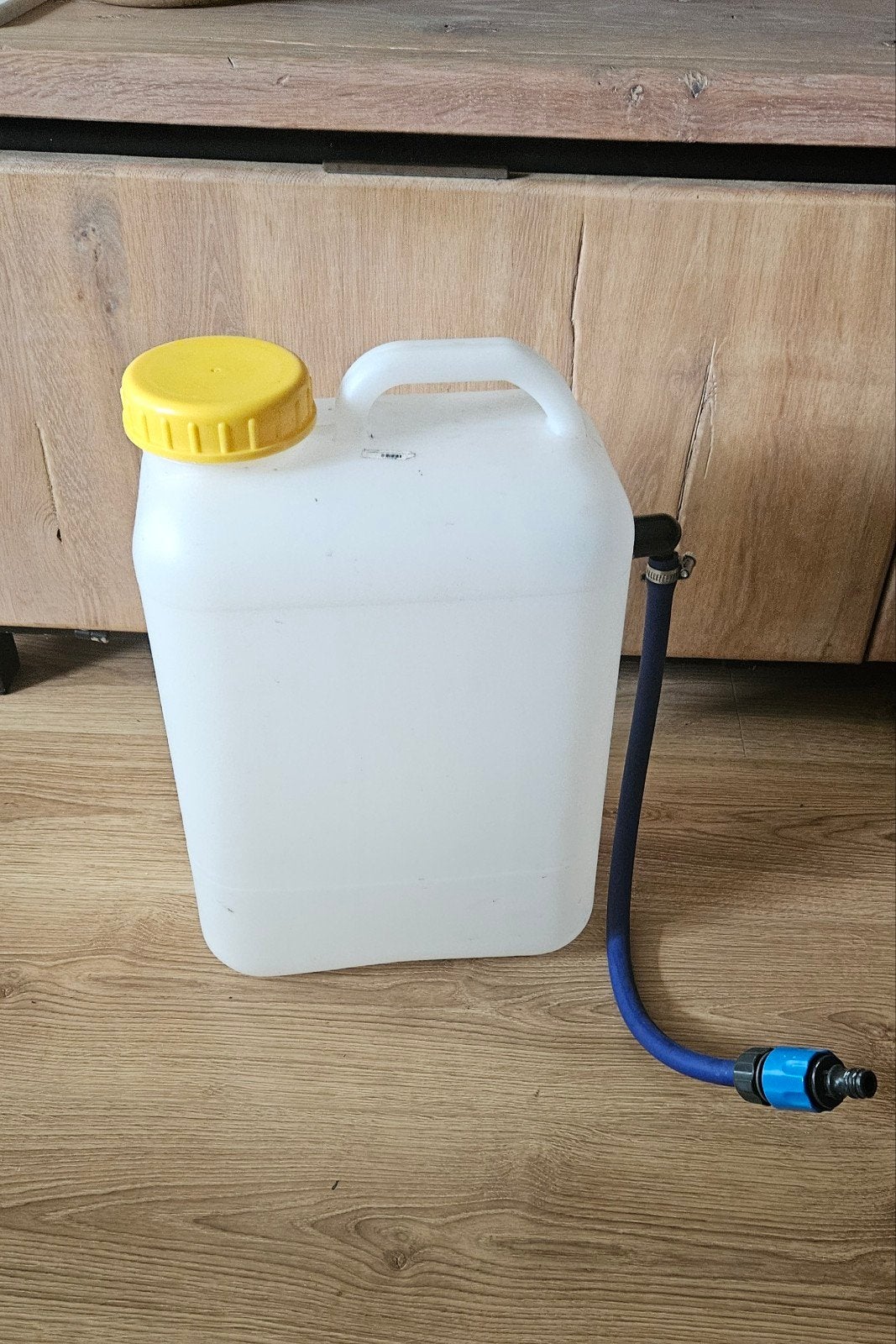 Jerrycan met vlotter, Ophalen of Verzenden, Gebruikt