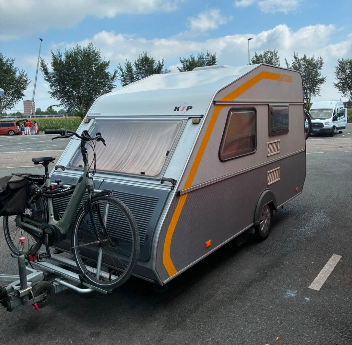Kip Kompakt MK37 bj 1996 met mover, fietsdragers, tempo 100, Schokbreker, Kip, Treinzit, Tot en met 3