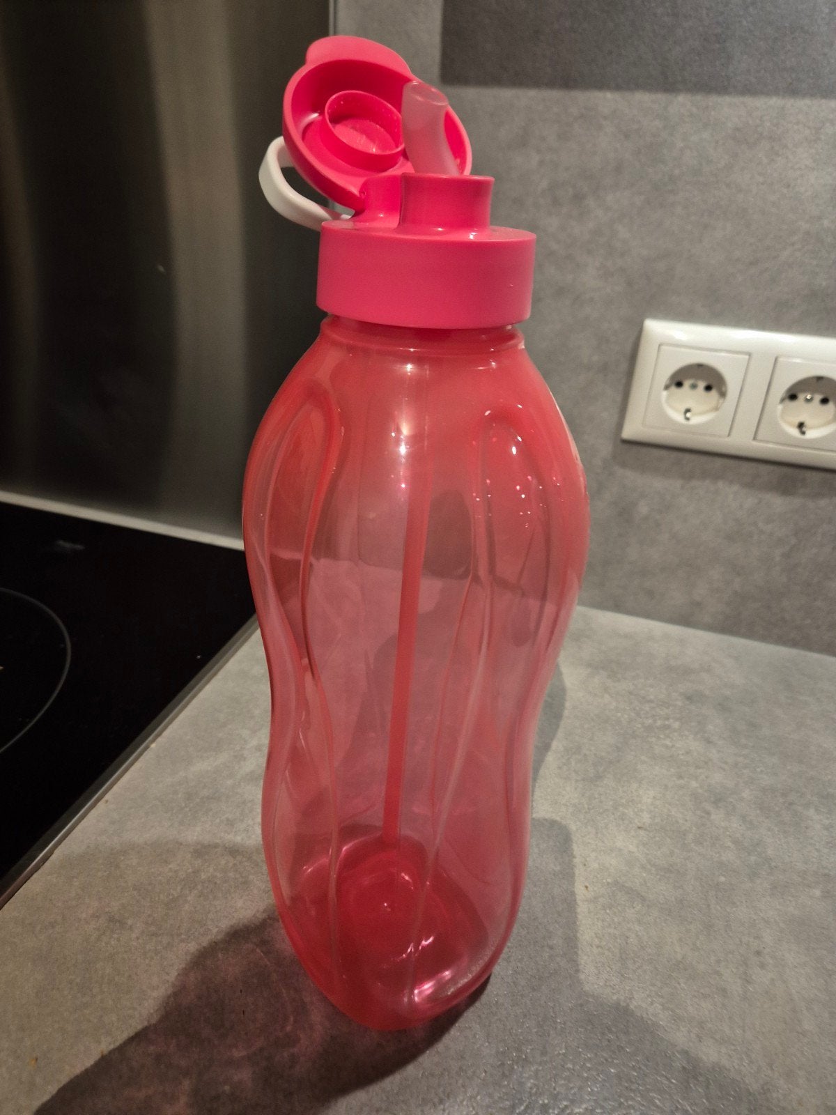 Tupperware drinkfles roze met rietje, Ophalen of Verzenden, Zo goed als nieuw, Rood, BPA-vrij