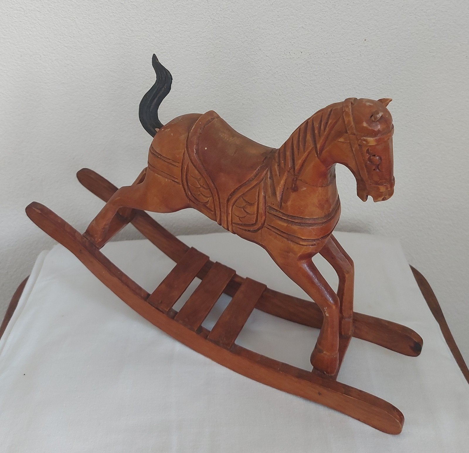 Oud decoratief houten hobbelpaardje, Ophalen of Verzenden