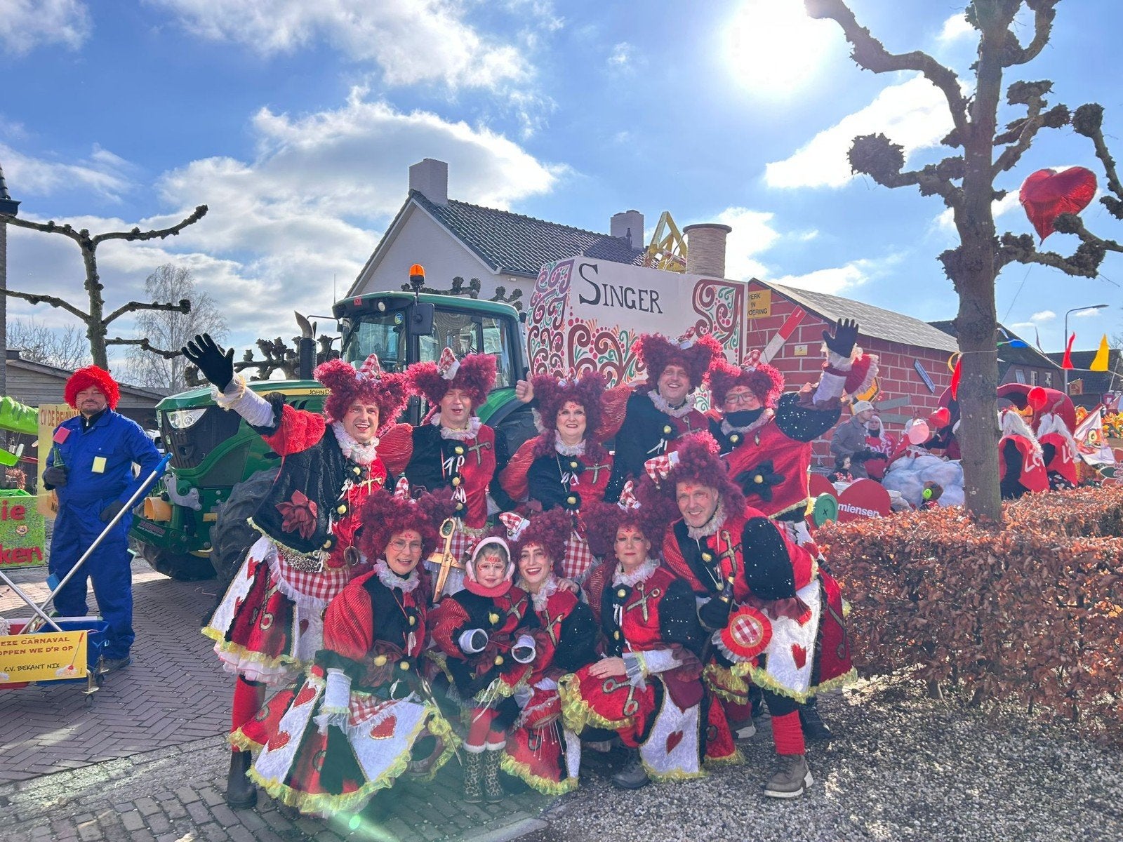 Mooie loopgroep met als thema 'Naaien', Kleding | Dames, Ophalen, Gedragen, Carnaval