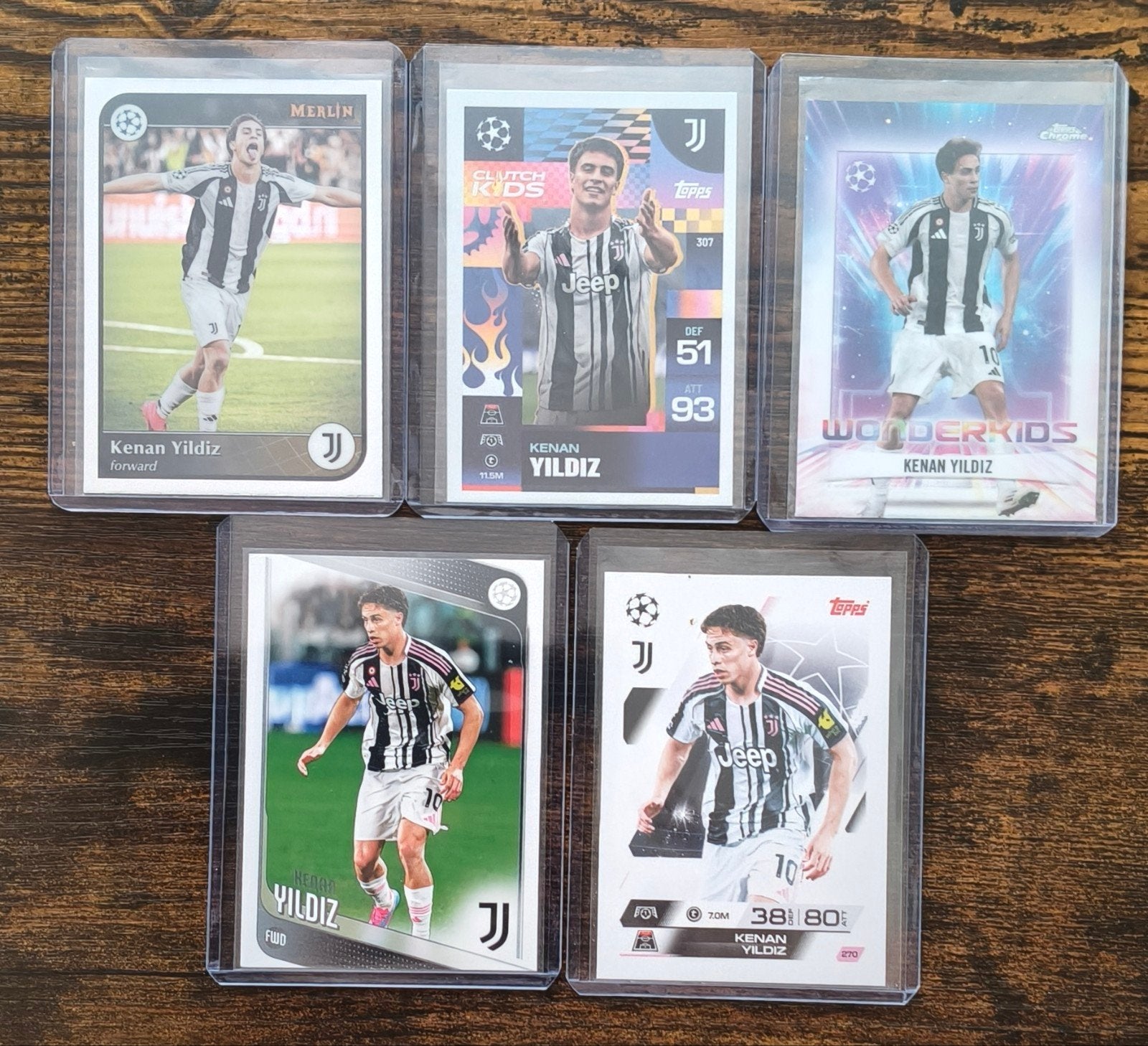 Yildiz Juventus 5 Cards Topps..Wonderkids..Merlin, Verzenden, Zo goed als nieuw, Buitenlandse clubs, Spelerskaart