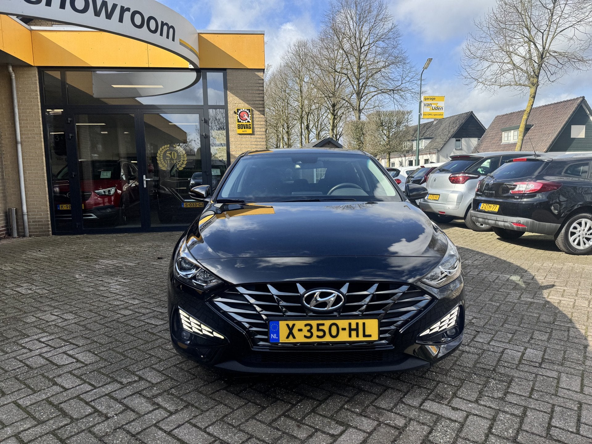 Hyundai i30 1.0 T-GDi MHEV Comfort Smart Automaat Navi Camer, Dealer onderhouden, Gebruikt, Euro 6, Zwart