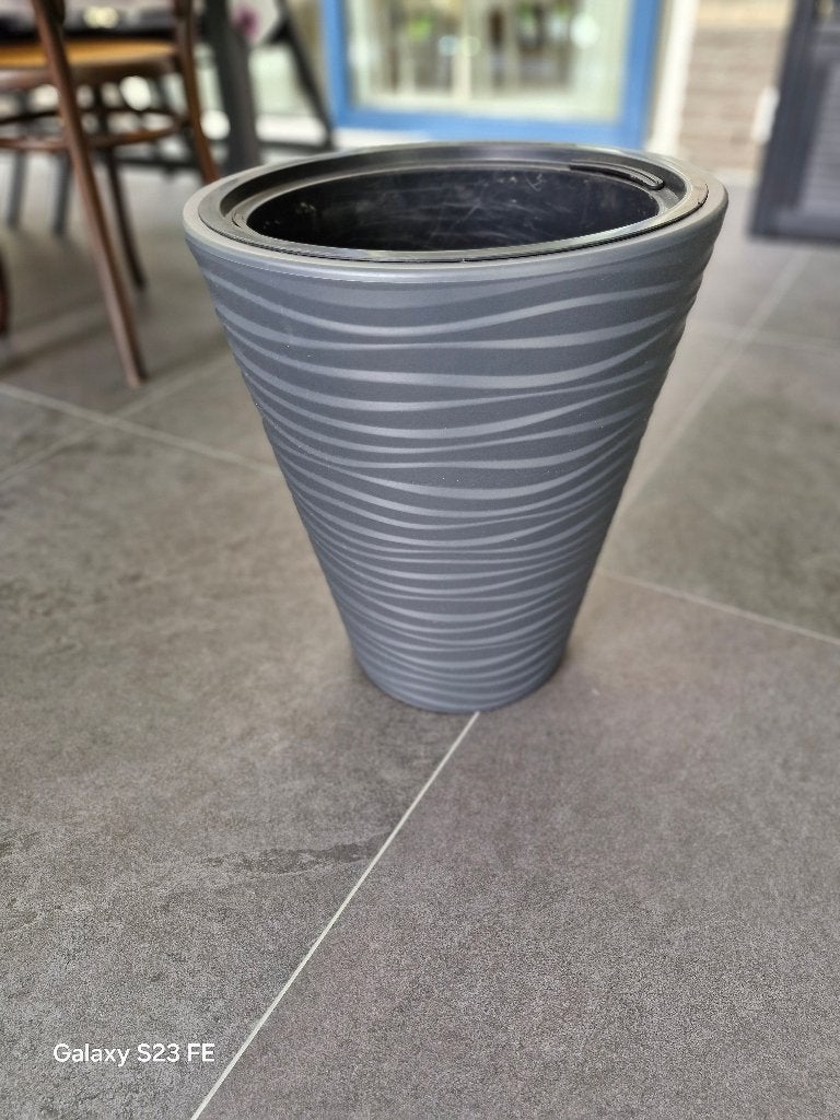 grote bloempotten, Tuin en Terras, Bloempotten, 25 tot 40 cm, Kunststof, Gebruikt, Ophalen of Verzenden