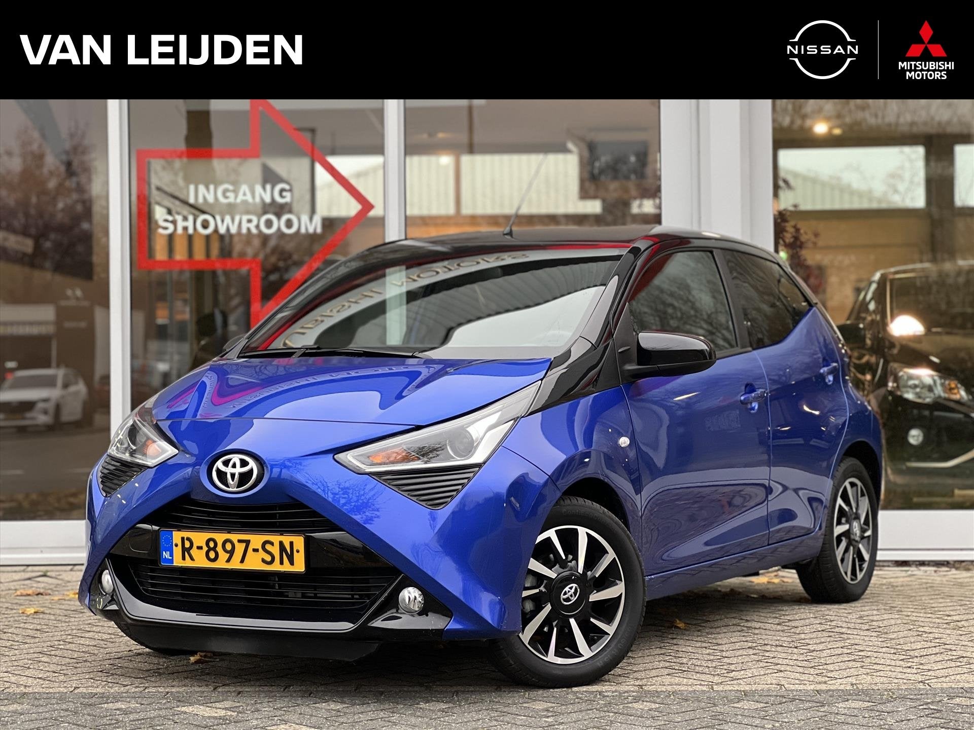 TOYOTA Aygo 1.0 VVT-i 5D x-clusiv | ECC | Camera | PDC | Key, Auto's, Keurmerk '100% Onderhouden', Stof, Gebruikt, Bedrijf