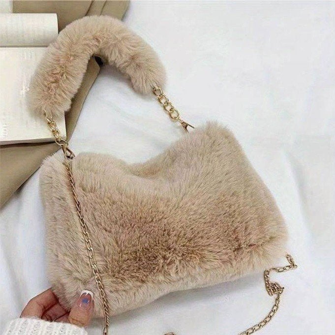 Leuk Faux Fur Tasje. In Beige met Strap en Ketting., Verzenden, Nieuw, Beige, Schoudertasje