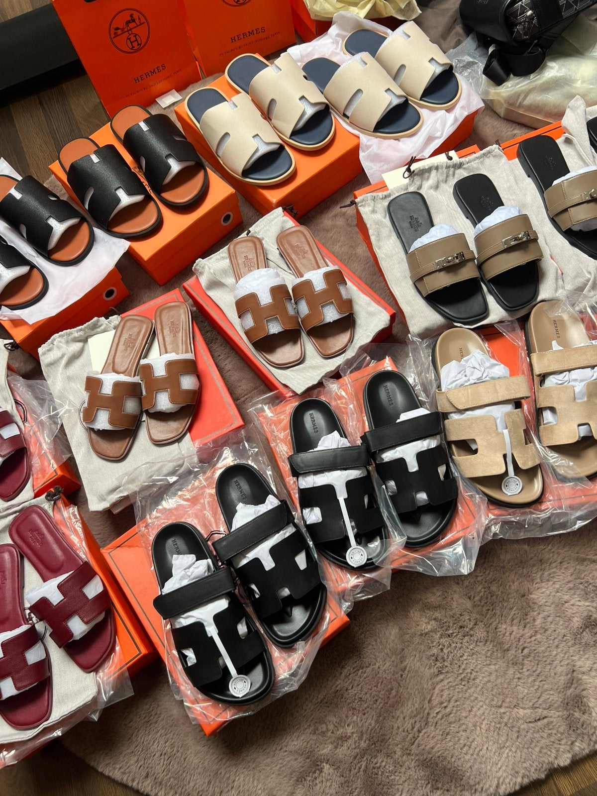 Diverse hermes slippers, Kleding | Dames, Schoenen, Ophalen of Verzenden, Nieuw