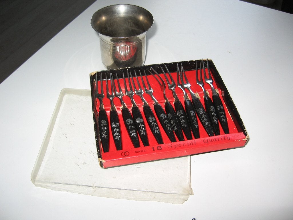 60 70 Jaar oude cocktail vorkjes 12 st m chroom vaasje €5.-, Antiek en Kunst, Antiek | Bestek, Ophalen of Verzenden