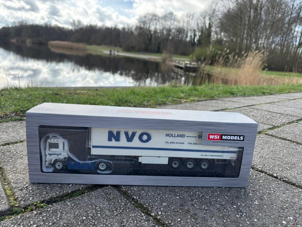 WSI VOLVO F16, Hobby en Vrije tijd, Modelauto's | 1:50, Ophalen of Verzenden, Bus of Vrachtwagen, Wsi