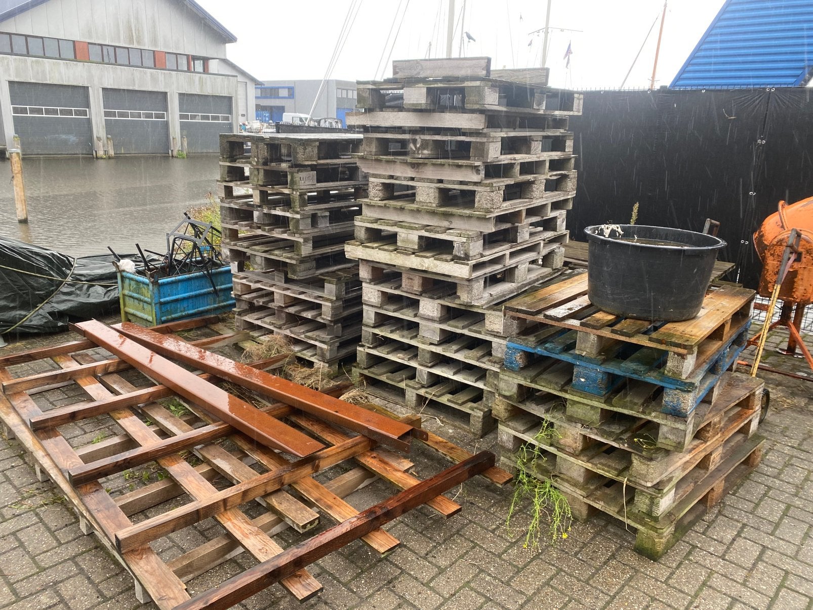 pallets, euro, divers, 2 bretten, Ophalen, 50 mm of meer, Pallet, Minder dan 200 cm