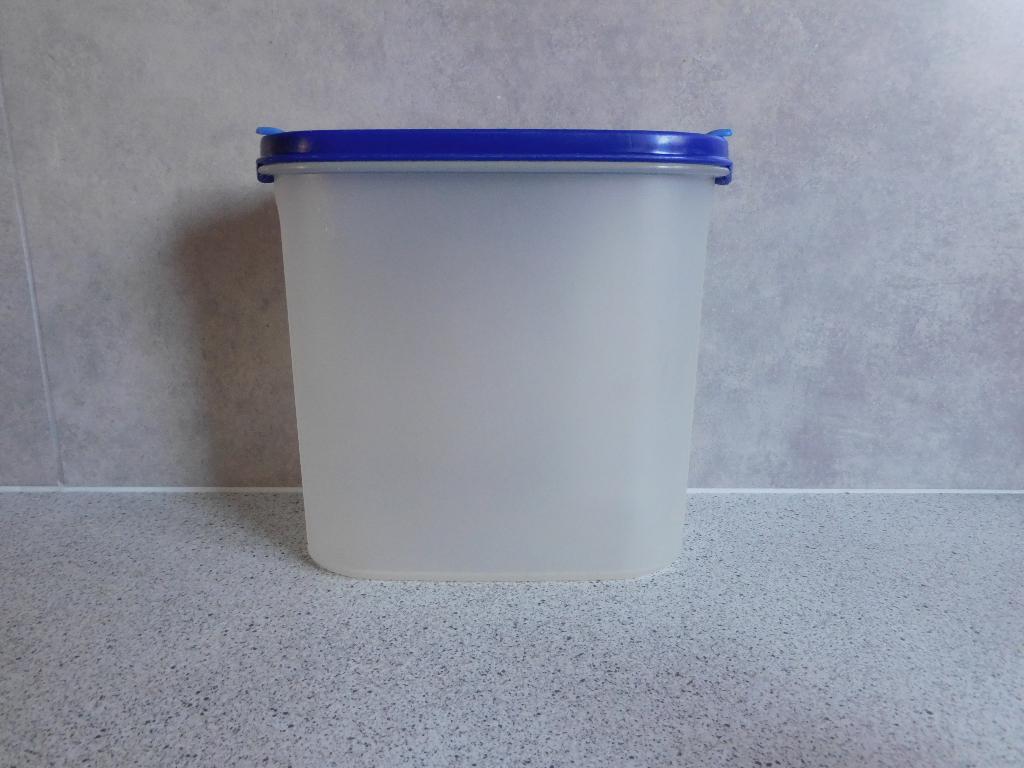 Tupperware Ruimtespaarder 1,7 Ltr. Blauw, Ophalen of Verzenden, Zo goed als nieuw, Blauw, Overige typen