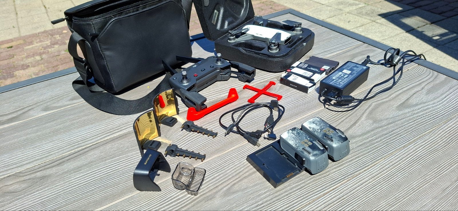 DJI Spark onderdelen/accessoires (drone defect waterschade), Cameradrone, 1 tot 5 kilometer, Niet werkend, 15 tot 30 minuten