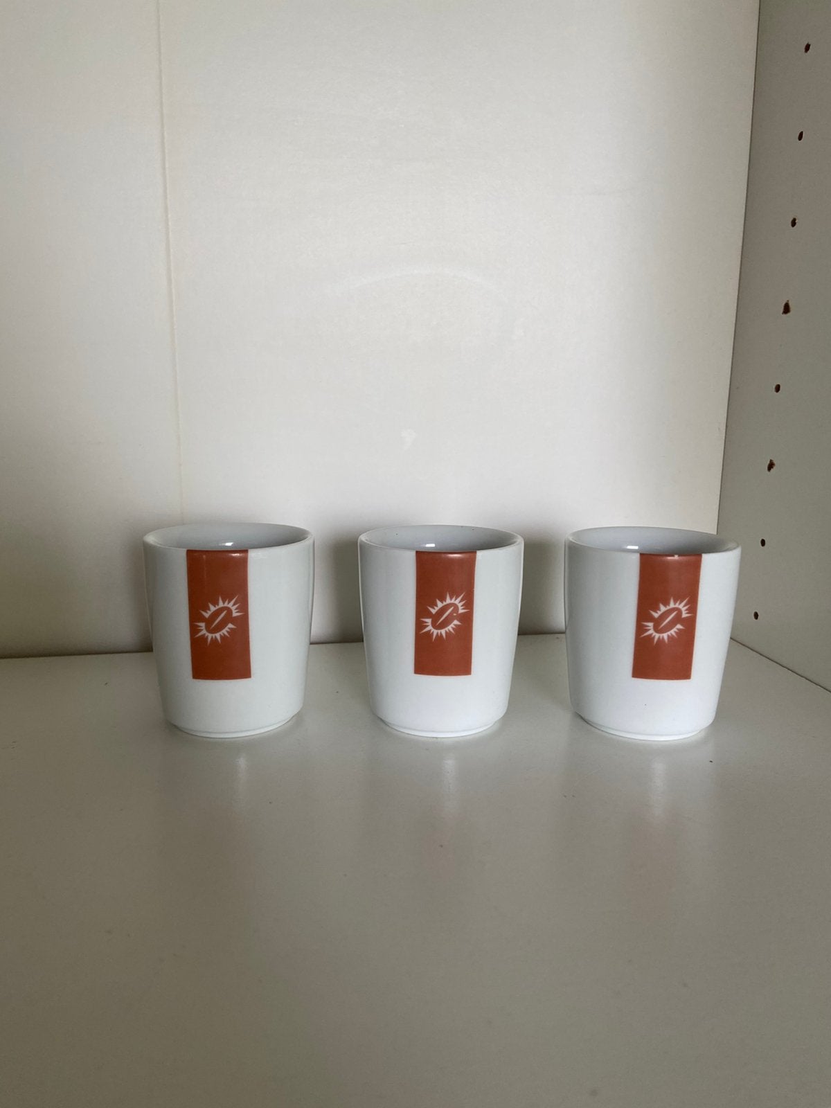 3 KAHLA Brandmeesters Espresso Kopjes - Porselein, Ophalen of Verzenden, Zo goed als nieuw, Overige stijlen, Kop(pen) en/of Schotel(s)
