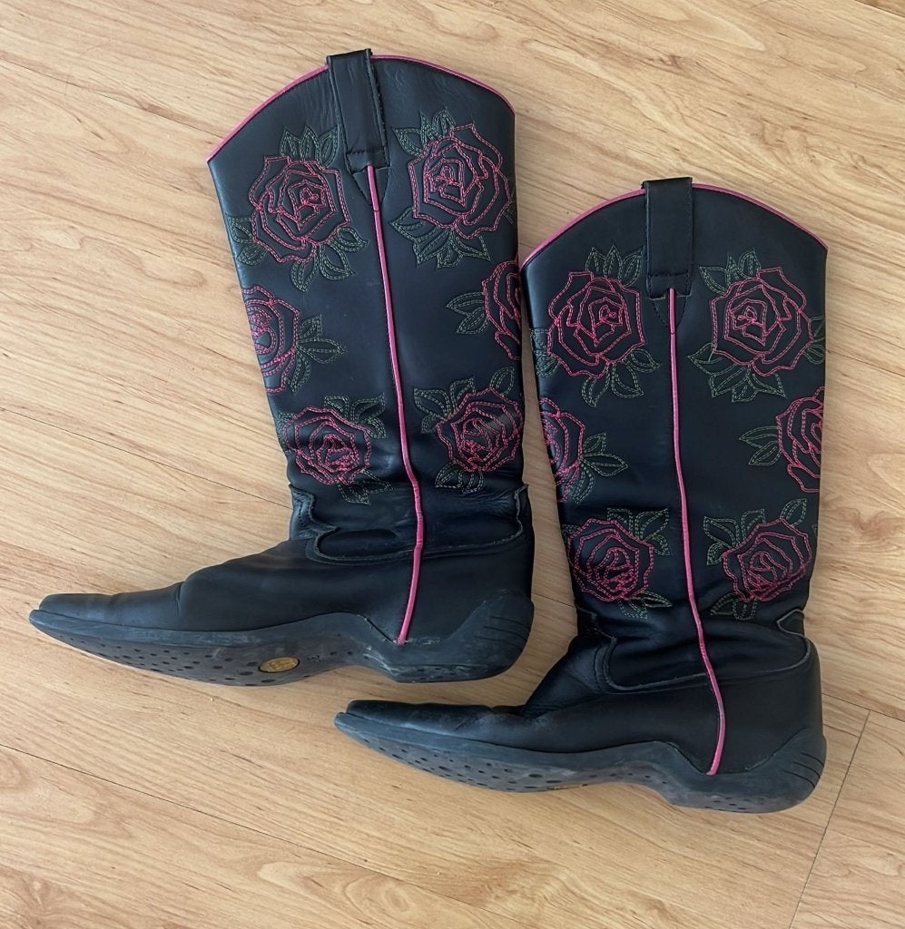 mag cowboy laarzen zwart maat 38 vintage, Kleding | Dames, Schoenen, Hoge laarzen, Verzenden, Zwart, Gedragen