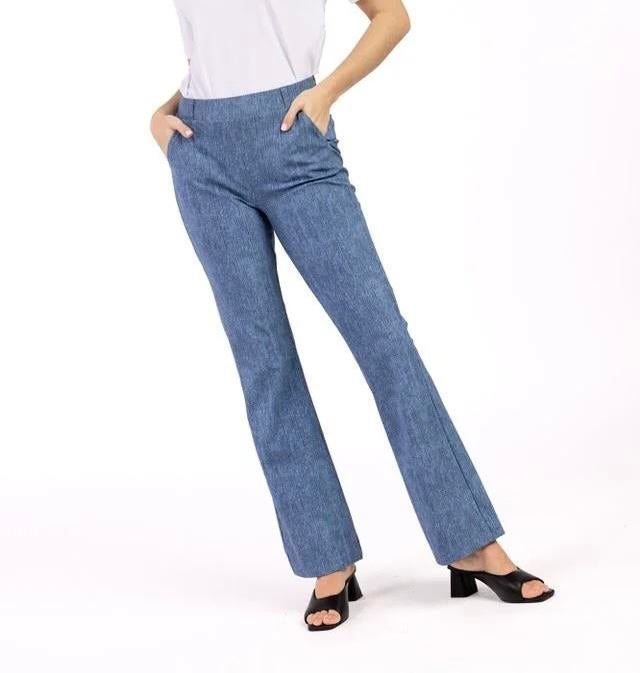 Studio Anneloes Jeans trousers broek flared travelstof mt L, Blauw, Maat 42/44 (L), Ophalen of Verzenden, Zo goed als nieuw