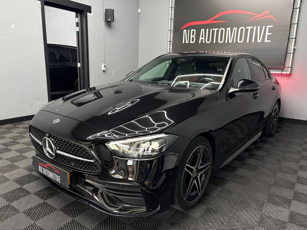 Mercedes-Benz C-klasse 180 AMG Line, Auto's, Mercedes-Benz, Automaat, Euro 6, 4 cilinders, Automatische klimaatregeling