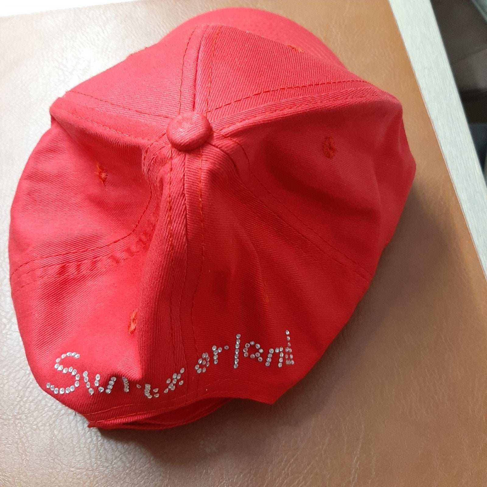 Zwitserland petje, rood, Ophalen of Verzenden, Zo goed als nieuw, One size fits all