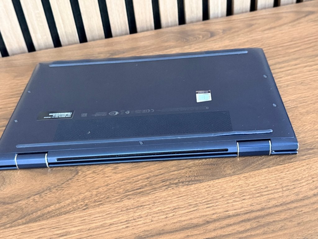 Foto 6 van HP Elite Dragonfly i7/16GB/Touchscreen + Pen – Win. 11 Pro