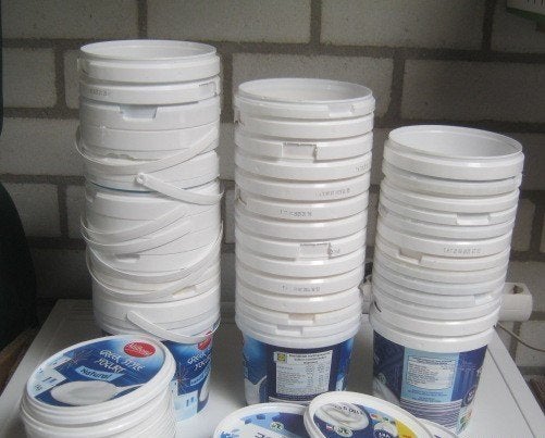 Plastic emmertjes van 1 liter/kg 50 stuks, Ophalen of Verzenden, Nieuw, Kunststof, Met deksel
