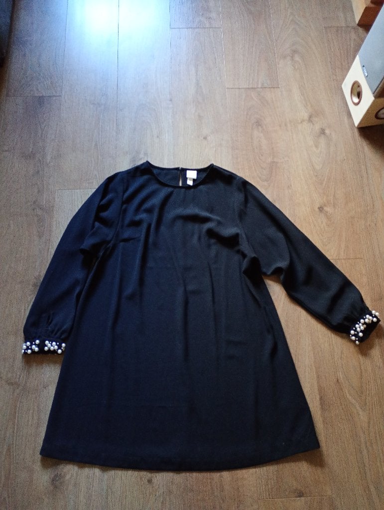 Mooie zwarte jurk mt 44 H&M, Kleding | Dames, Jurken, H&M, Zwart, Maat 42/44 (L), Ophalen of Verzenden