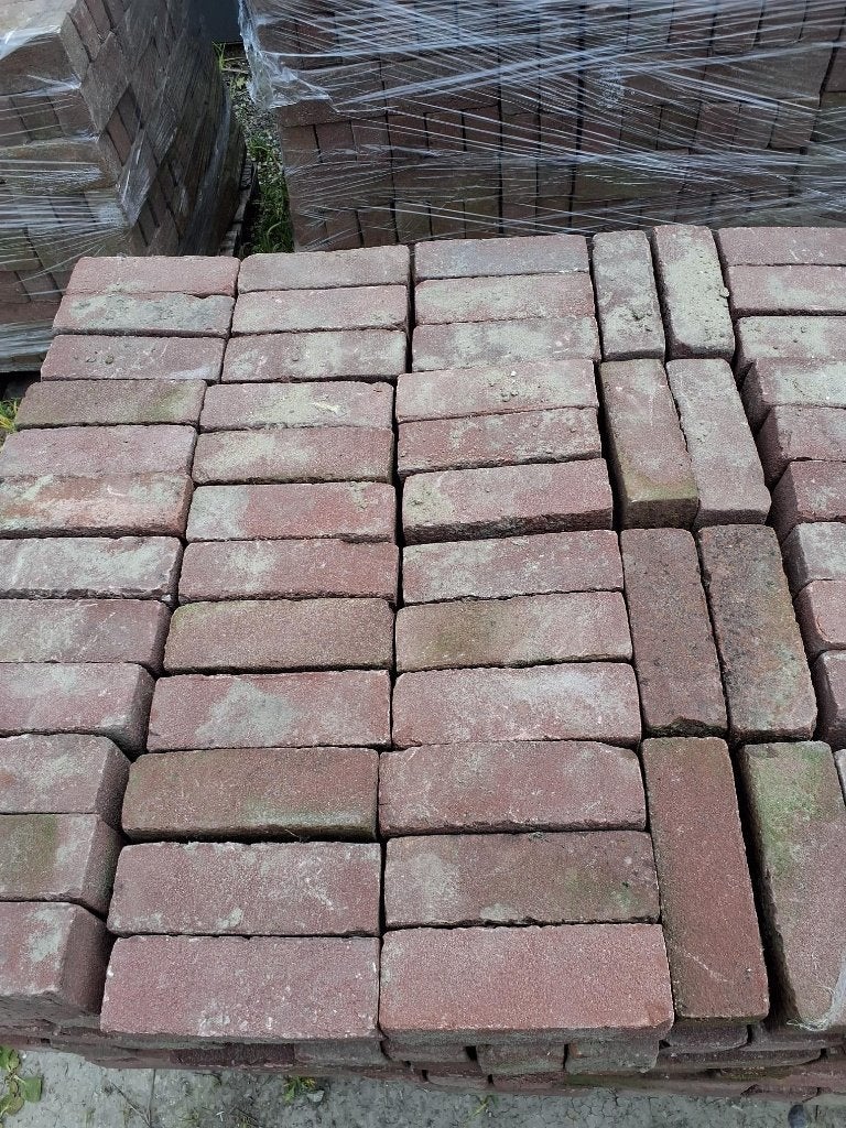 Aangeboden: gebakken klinkers dikformaat (7 duimers) rood, Ophalen, Overige materialen, Gebruikt, Kei