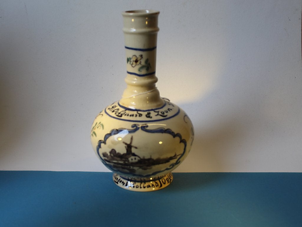 Vaas Rozenburg Den Haag 1892 met molenlandschap 22 cm. hoog, Ophalen of Verzenden