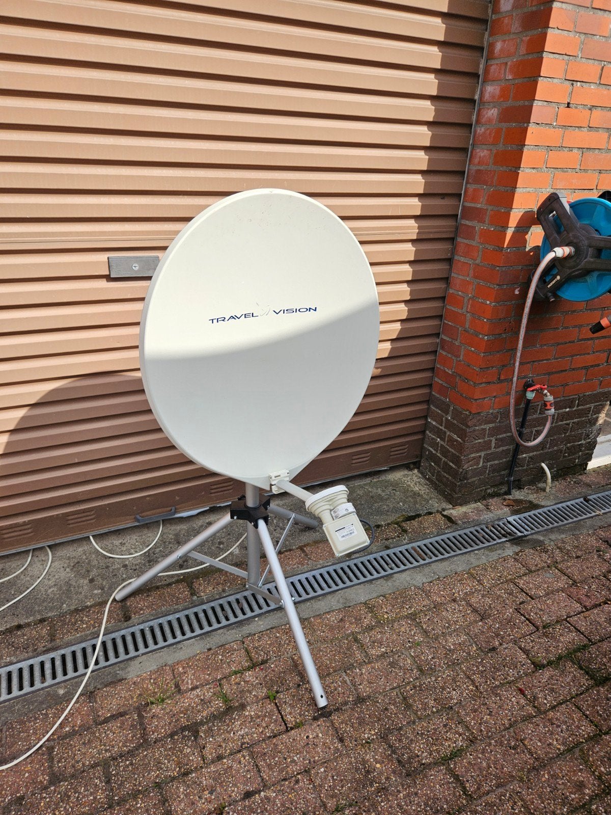 Travel Vision schotelantenne met statief en bediening, Ophalen, Gebruikt, (Schotel)antenne, Overige merken