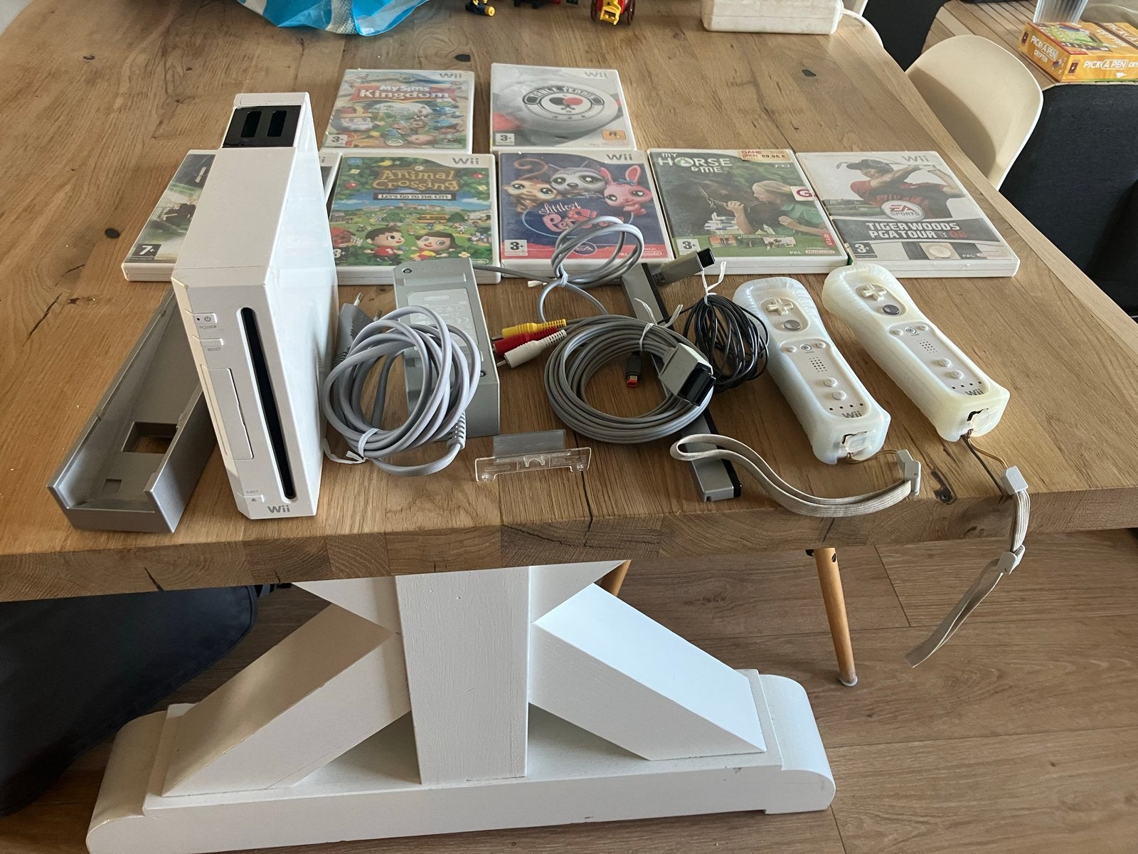 Nintendo Wii met 7 Spellen en 2 controllers, Avontuur en Actie, Gebruikt, 2 spelers, Eén computer