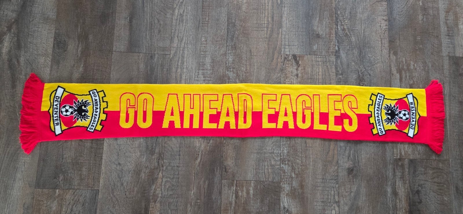 Sjaal Go Ahead Eagles, Ophalen of Verzenden, Zo goed als nieuw, Overige binnenlandse clubs, Vaantje of Sjaal