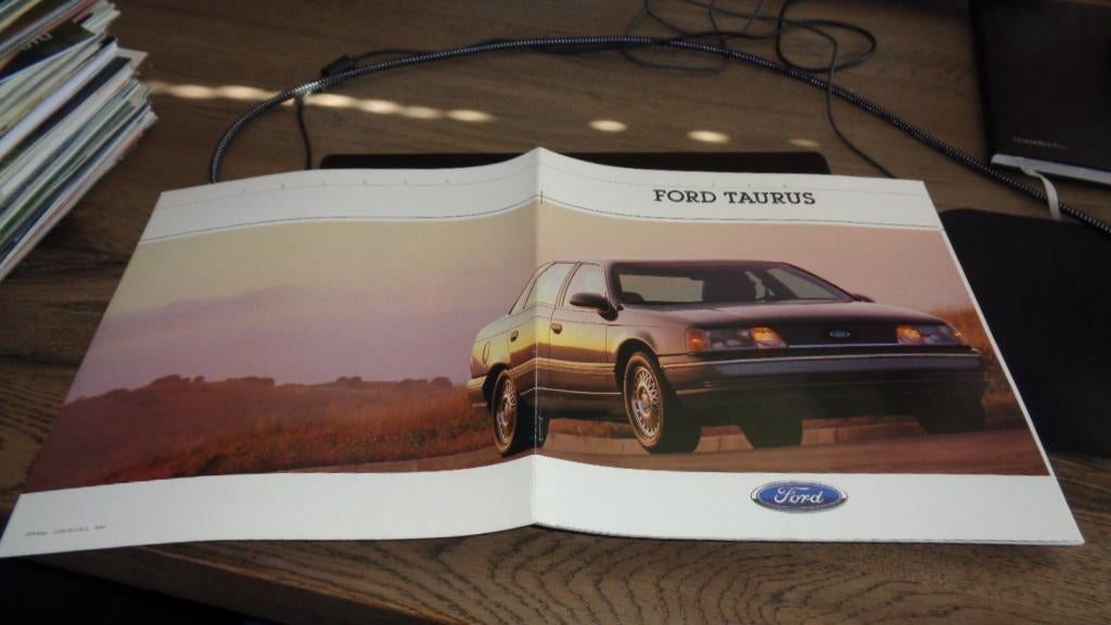 USA Folder FORD  TAURUS  ,  1988, Verzenden, Nieuw, Ford