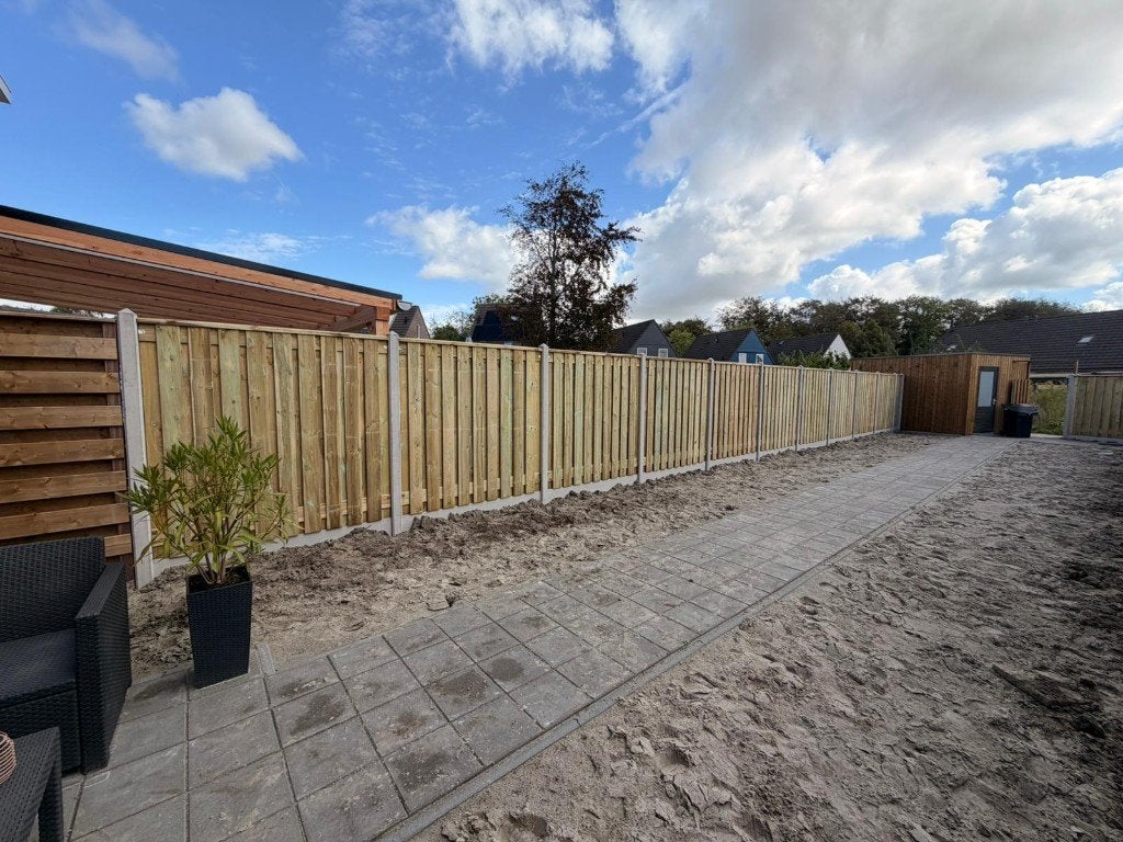 Hout beton schutting grenenhout met wit betonsysteem, Ophalen, 1 tot 2 meter, Minder dan 3 meter, Nieuw
