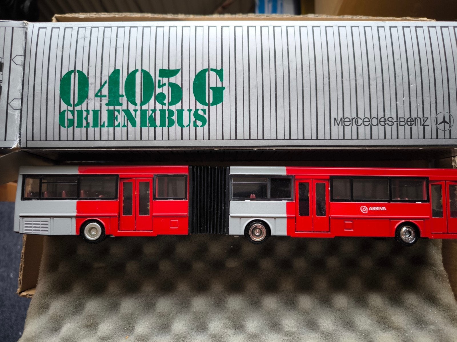 Mercedes-Benz 0405G Geledebus Arriva modelbus, Hobby en Vrije tijd, Modelauto's | 1:50, Verzenden, Zo goed als nieuw, Overige typen