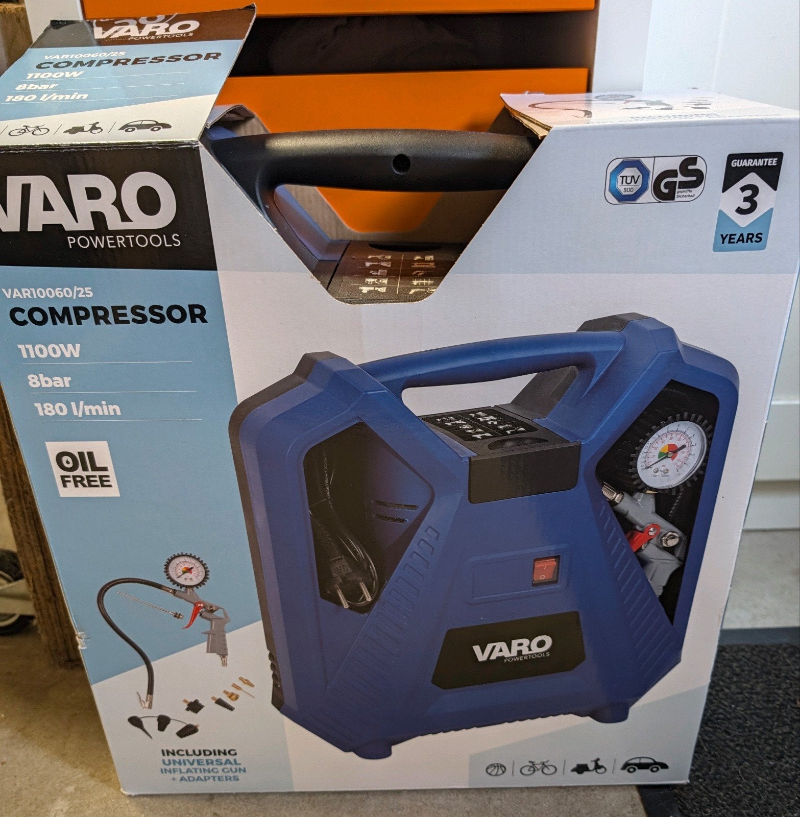 Varo POW88005 Compressor 1100W 8bar Olievrij, Mobiel, 6 tot 10 bar, Ophalen of Verzenden, Zo goed als nieuw