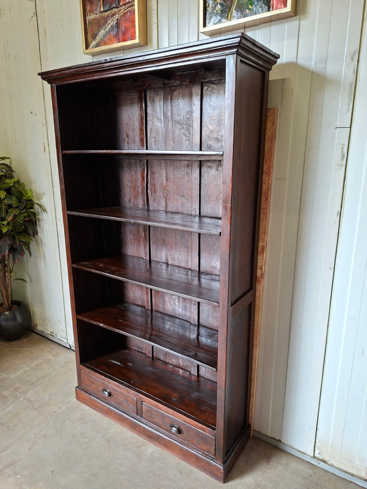 Koloniaal teakhouten boekenkast afm. 116x37cm en 201 cm hoog, Ophalen of Verzenden, 25 tot 50 cm, 200 cm of meer
