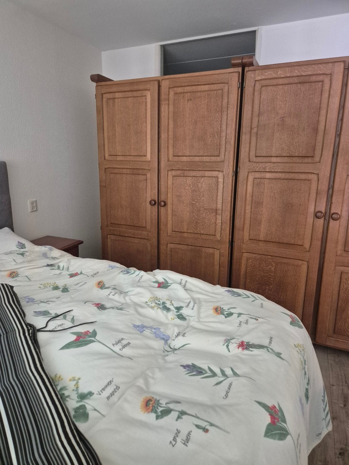 2 kledingkasten 15 euro per stuk, Ophalen, Eenpersoons