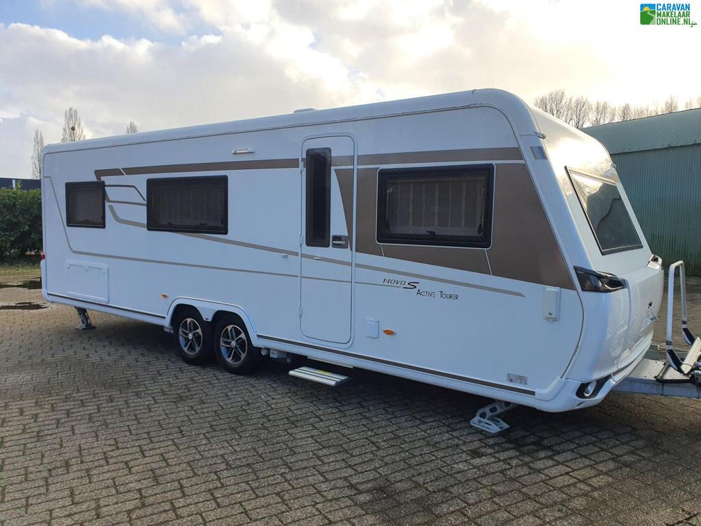Eriba Nova S 690 Active Tourer 2019-Luxe Tandemasser, Rondzit, 7 tot 8 meter, Bedrijf, Lengtebed