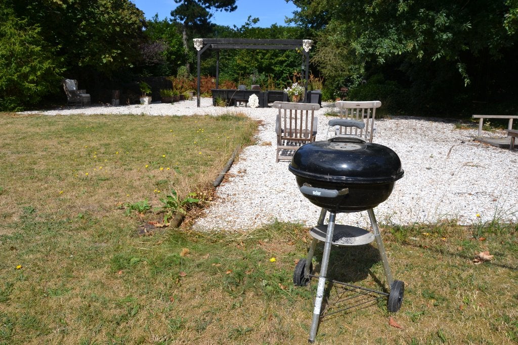 Weber Kettle 47 bbq  + 4 zakken houtskool, Tuin en Terras, Houtskoolbarbecues, Ophalen, Zo goed als nieuw, Weber