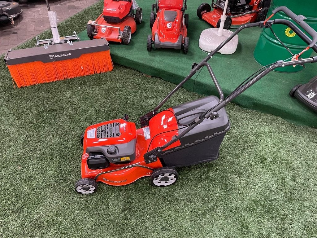 Husqvarna LC140SP, Cirkelmaaier, Nieuw, Ophalen of Verzenden, Opvangbak