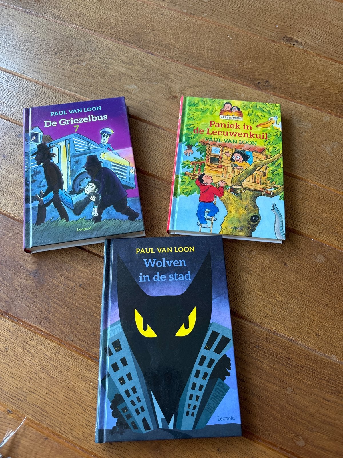Paul van Loon boeken: De Griezelbus, Paniek, Wolven, Ophalen of Verzenden, Zo goed als nieuw, Fictie