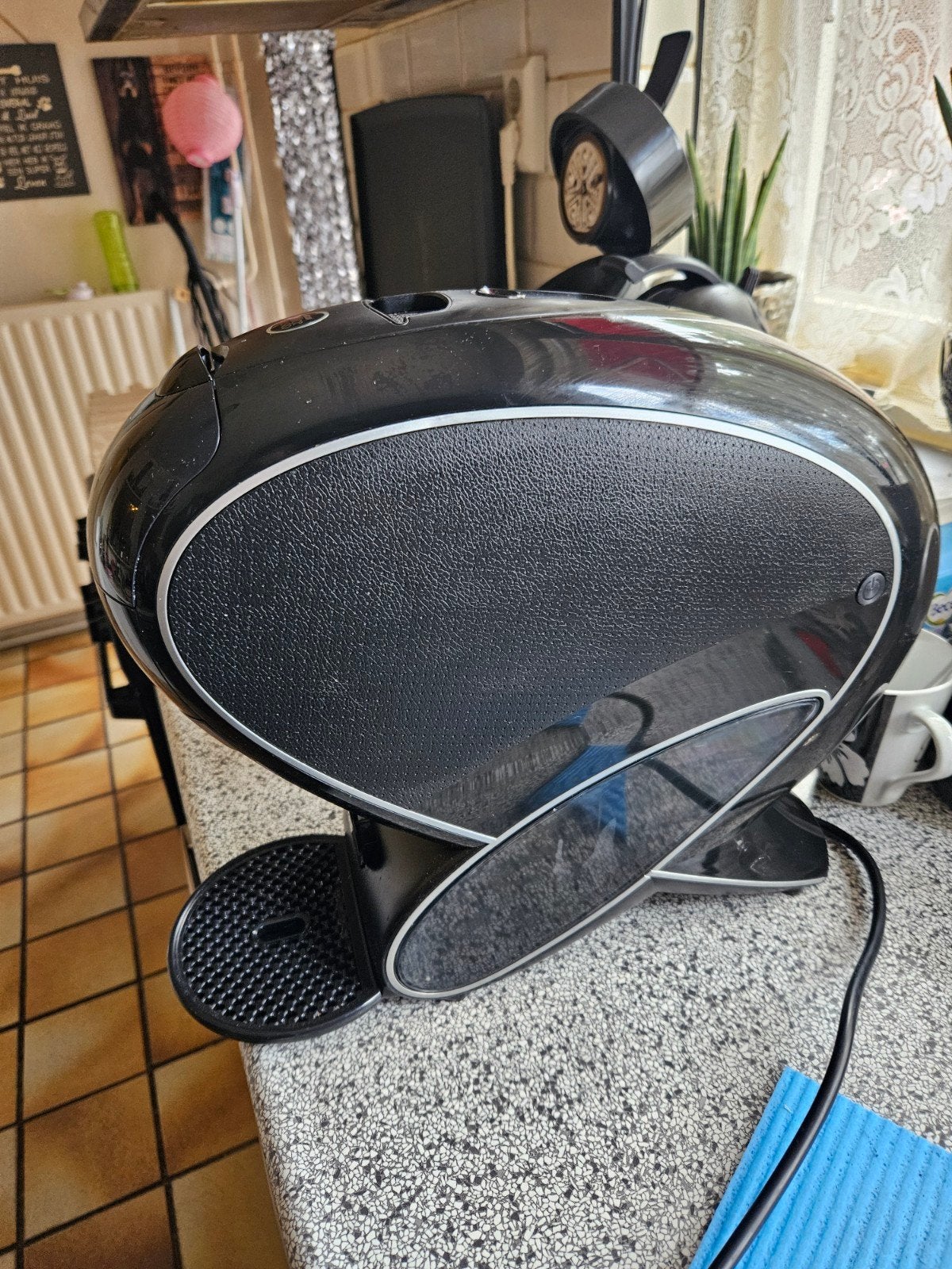 Krups Nescafe dolce gusto neo latte, Ophalen, Zo goed als nieuw, Koffiemachine