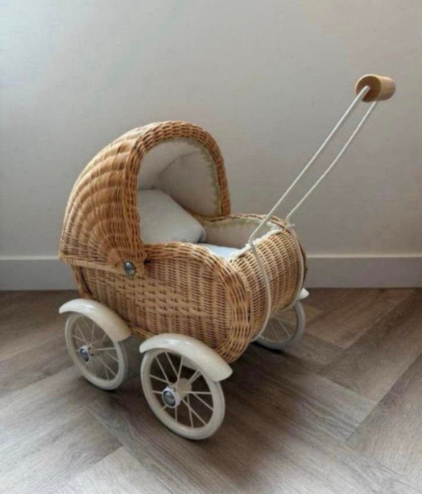 Rieten poppenwagen. Jaren 50 style, Verzamelen, Verzenden, Zo goed als nieuw, Overige typen