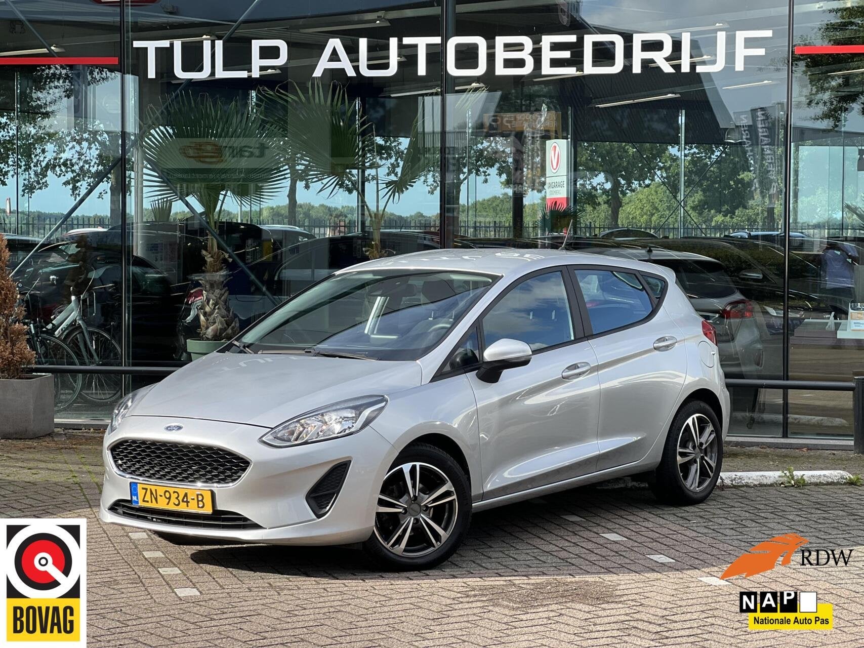 Ford Fiesta 1.1 Trend Airco cruise Navi AllSeason NAP, Auto's, Voorwielaandrijving, Dealer onderhouden, Stof, Gebruikt