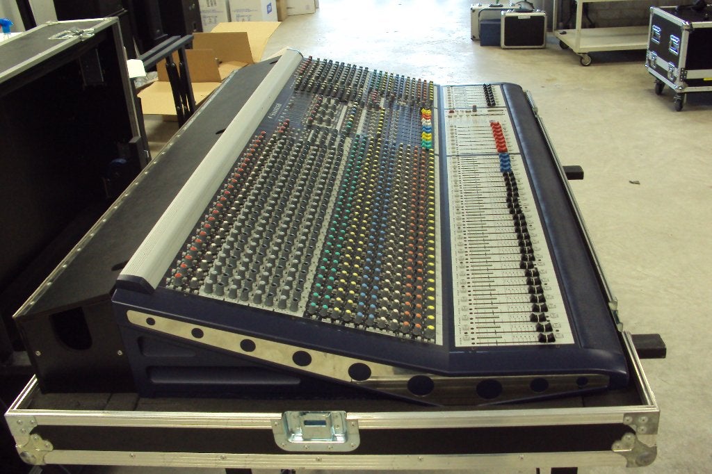 Mengtafel Soundcraft MH2-32, Muziek en Instrumenten, Mengpanelen, Ophalen of Verzenden, Zo goed als nieuw, 20 kanalen of meer