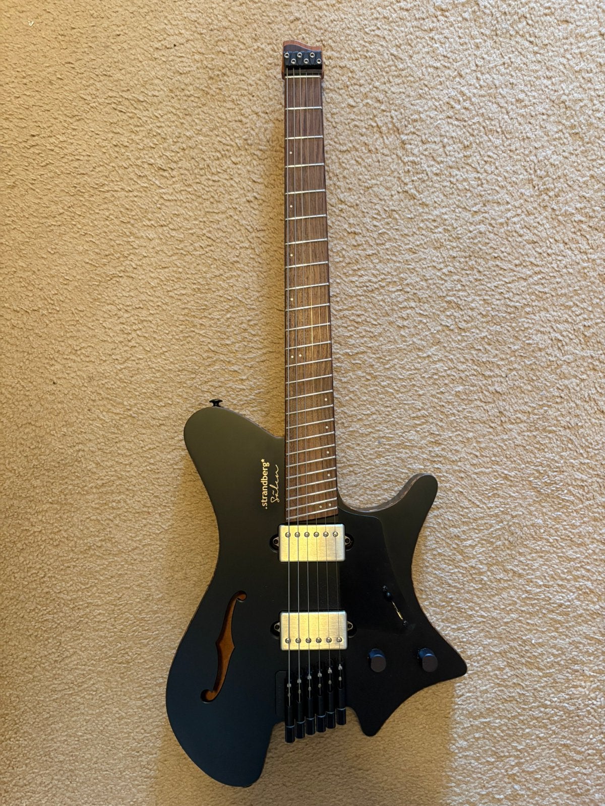 Strandberg Sälen Jazz NX Black, Ophalen, Zo goed als nieuw, Hollow body, Overige merken