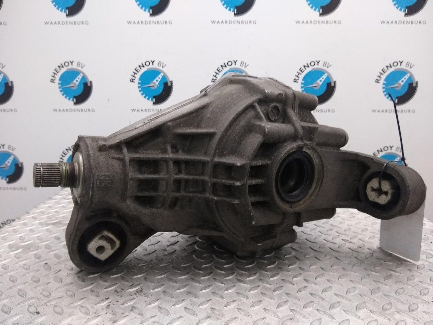 PORSCHE CAYENNE DIFFERENTIEEL / CARDAN 2010, Ophalen of Verzenden, Gebruikt, Stiba lid