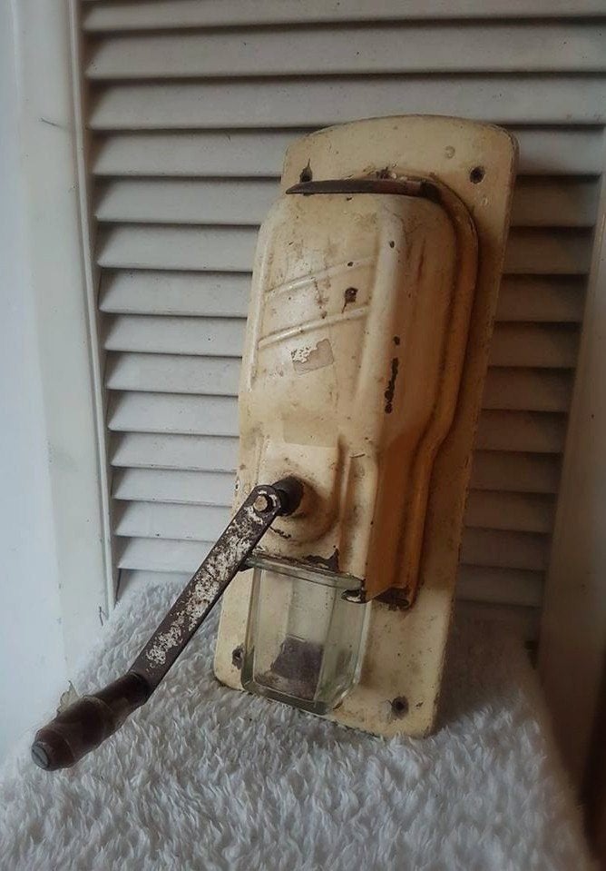 antieke stoere emaille pede koffiemolen, Ophalen of Verzenden