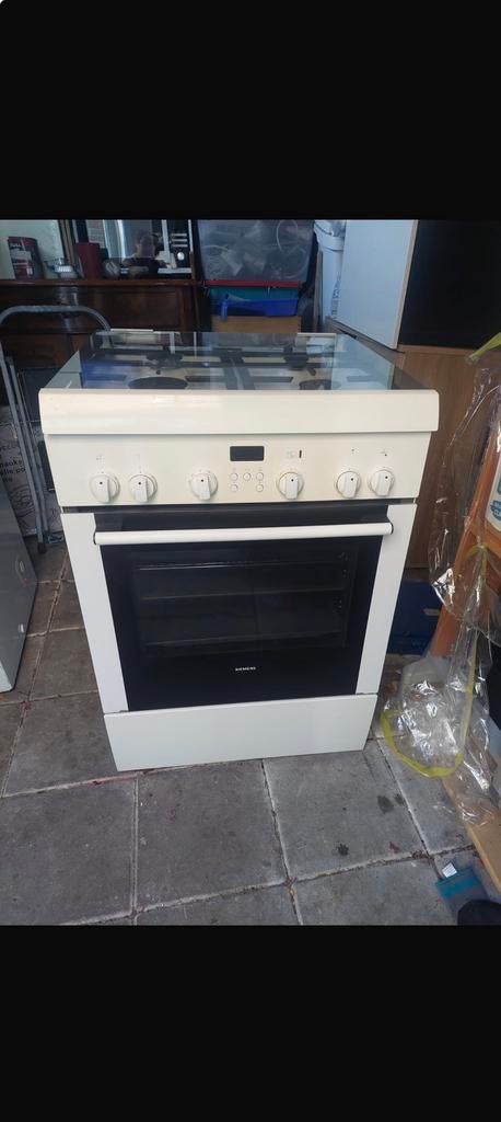 Gasfornuis in goede staat, Witgoed en Apparatuur, Zo goed als nieuw, Gas, Vrijstaand, 85 tot 90 cm