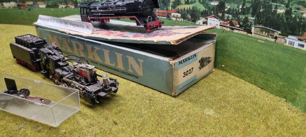 Marklin 3027 LEZEN !!!!!!!!!!!!!!!, Wisselstroom, Gebruikt, Locomotief, Ophalen of Verzenden